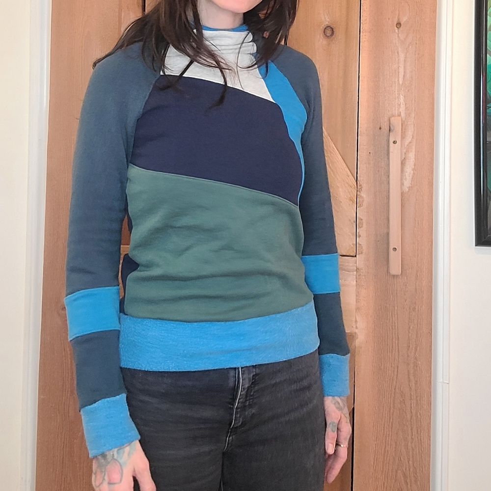 Handmade Colorblock Cowl Hoodie Sweater - Picture 2 of 5
